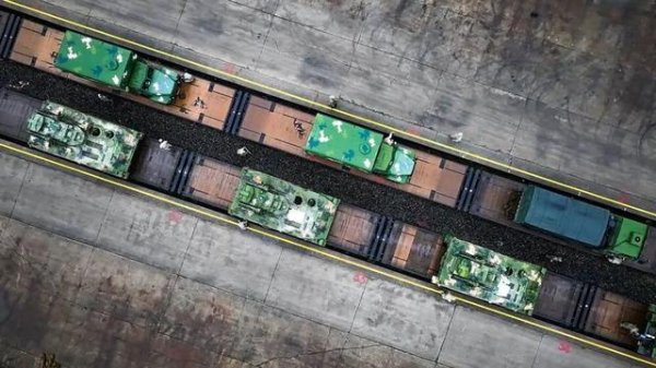 “防空利刃”，远程投送