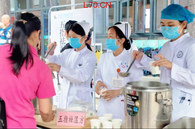 “祛湿鸡煲”火了 名医提醒