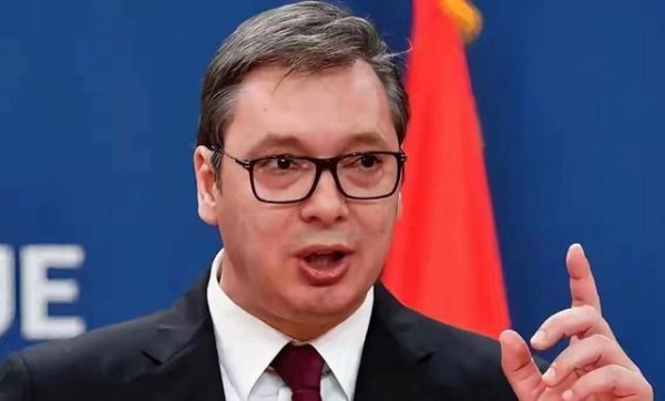 武契奇不当总统了？别急着喊变天，人家早就奔着总理府去的