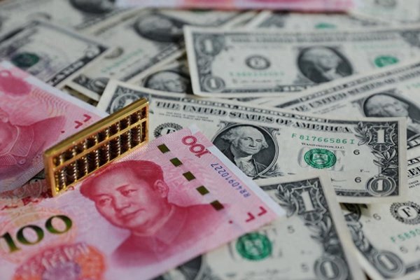 想堵中国CIPS? 美国拉拢俄伊, 话音刚落, 中国减持美债运回黄金